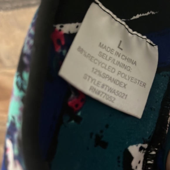 Threads 4 Thought Catima Sports bra Size Large - Picture 4 of 5